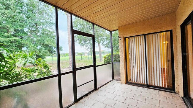 Building Photo - 7813 Sugar Bend Dr