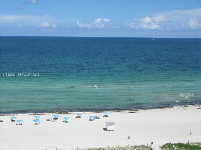 Building Photo - 5701 Collins Ave