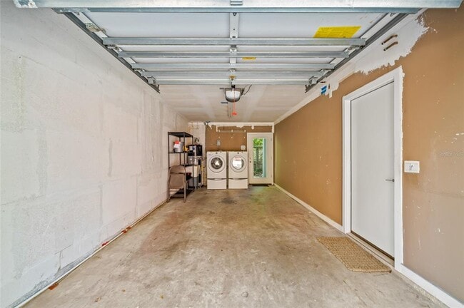 Building Photo - 106 Fareham Pl N