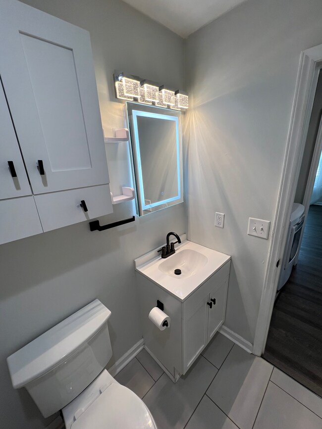 Beautiful Vanity Mirror - 4804 Hoyle Dr