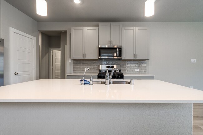 Building Photo - 18615 Century Pne Ln