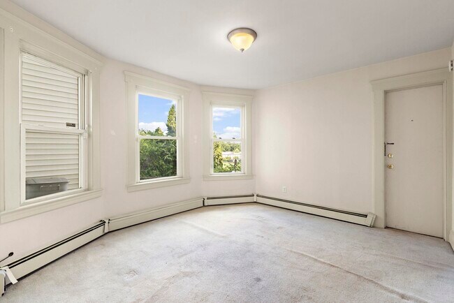 Building Photo - 520 Schuyler Ave