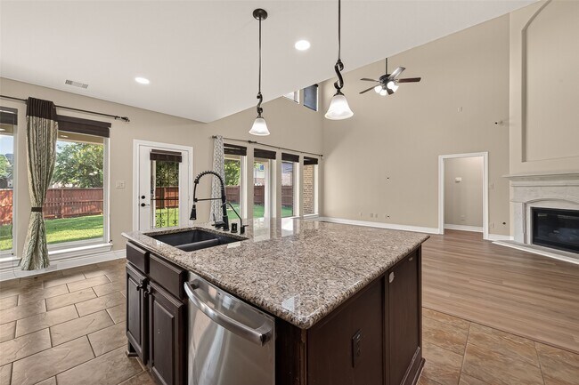 Building Photo - 16803 Tabasso Ct