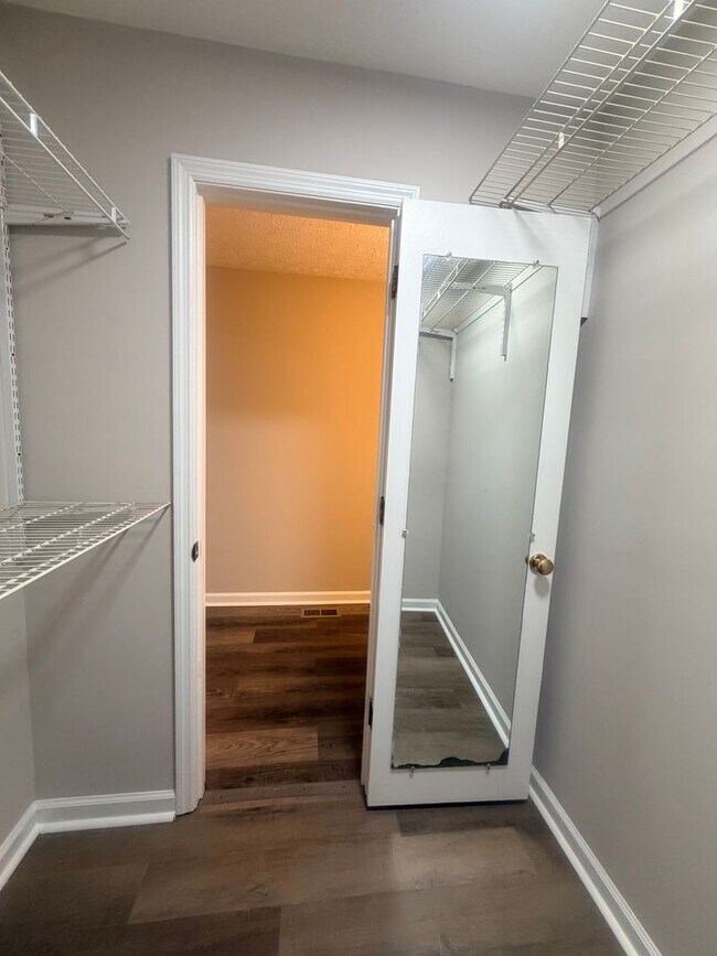 Building Photo - Fountain City rental available now