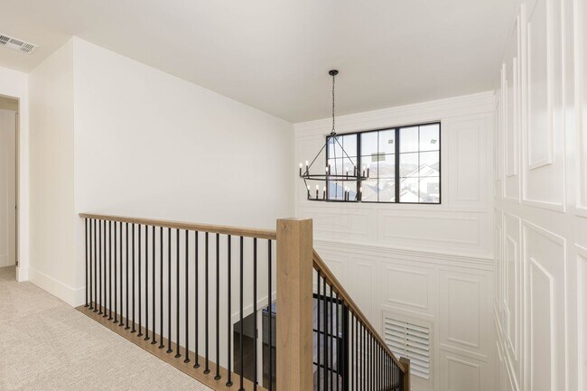 Building Photo - Brand New 6 Bed 4 Bath Rental with pool Near Sand Hollow!