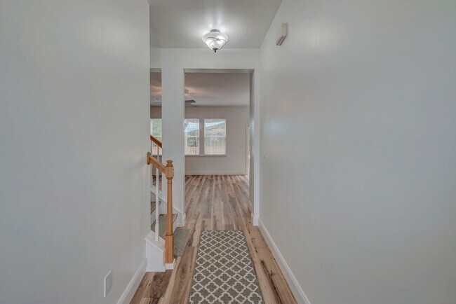 Building Photo - 208 Woodbrook Way