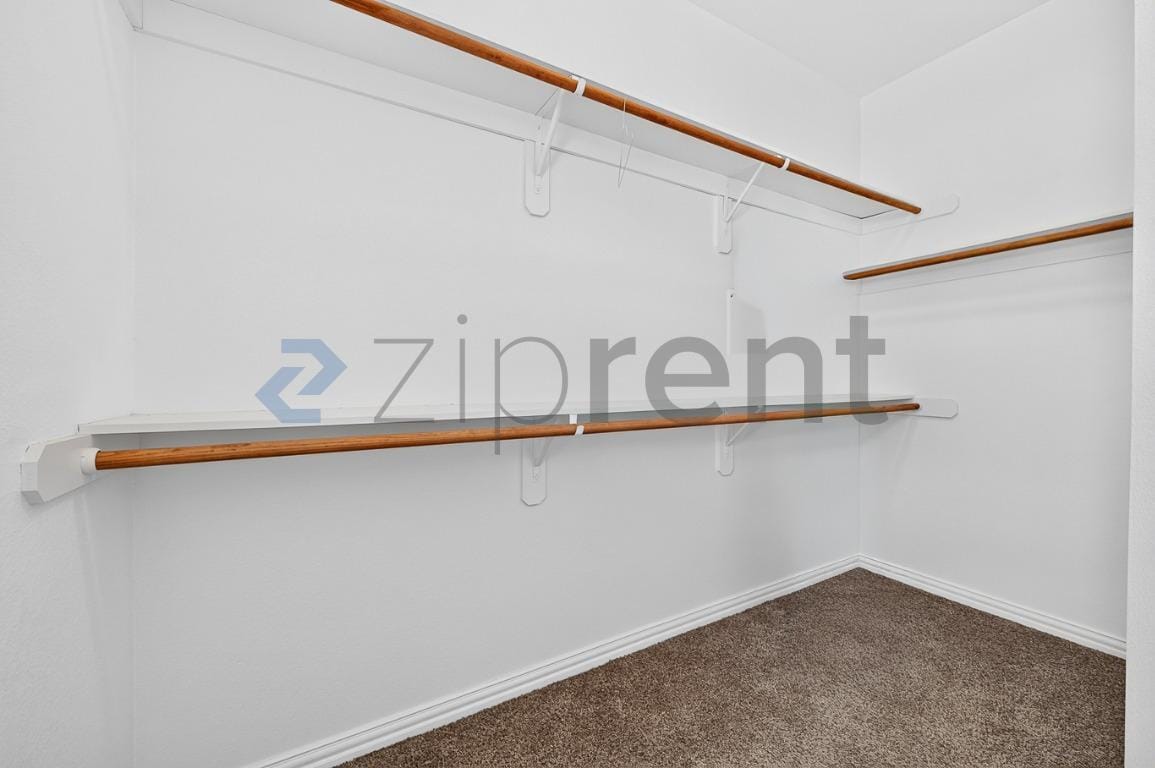 Building Photo - Unit