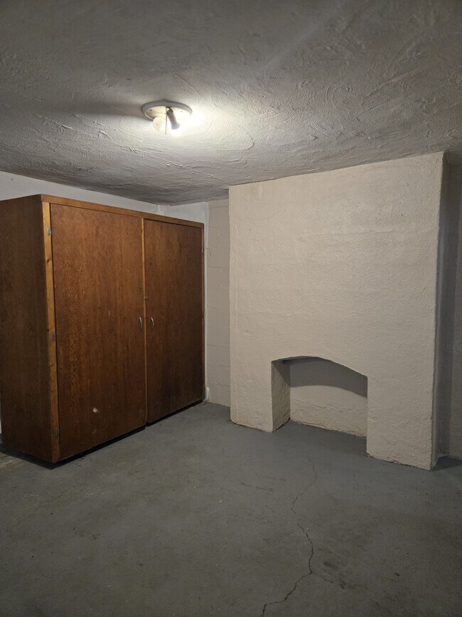 Building Photo - 4105 E Orme St