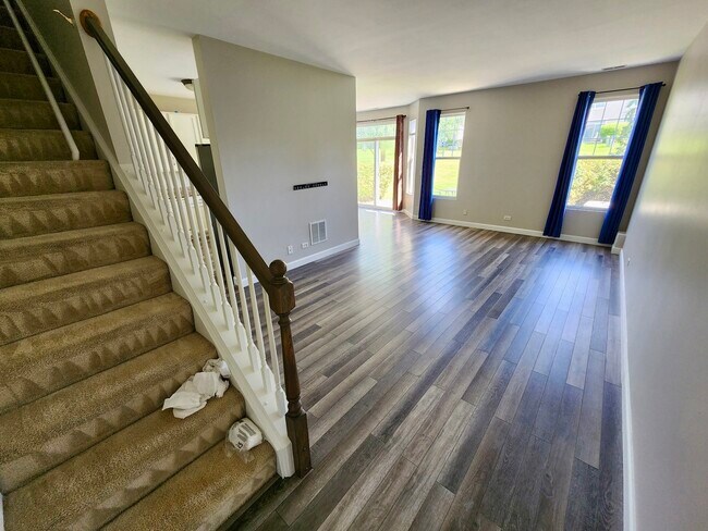 Building Photo - 1904 Cobblestone Dr