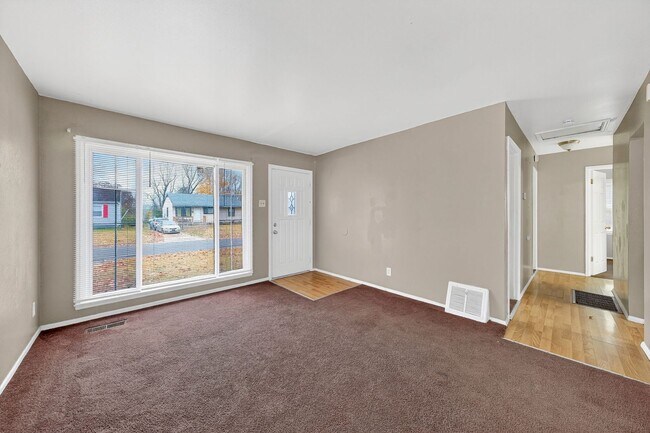 Building Photo - 219 Presley Rd