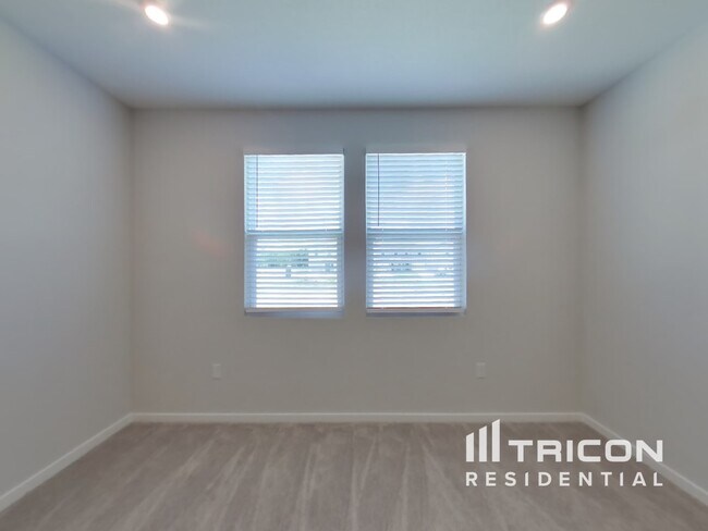 Building Photo - 64 Brazil Nut Cir