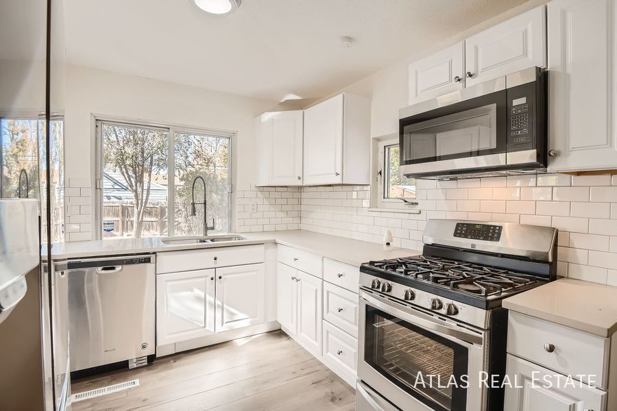 Building Photo - 2365 Fulton St