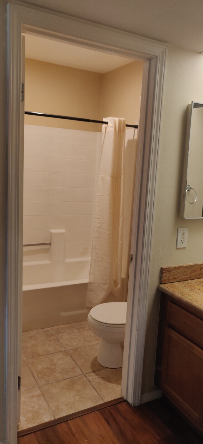 Building Photo - 200 E Alessandro Blvd