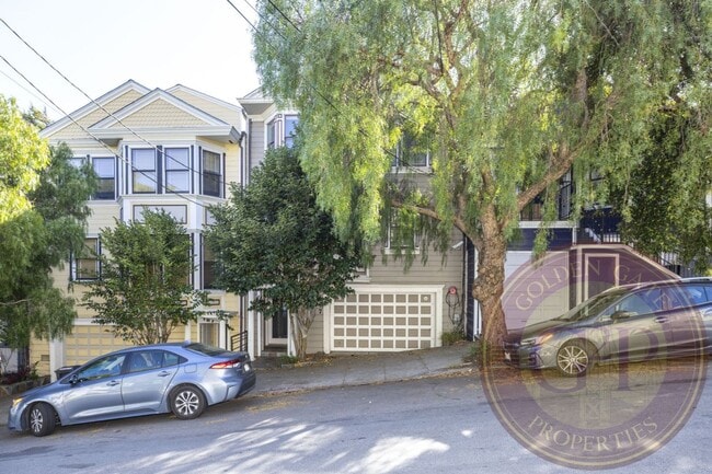 Primary Photo - Noe Valley - 4 BR, 3 BA Condo 2,326 Sq. Ft. - 3D Virtual Tour, Roof Deck, Parking and Storage