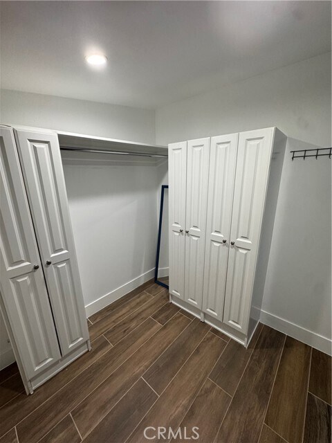 Building Photo - 6439 Graves Ave