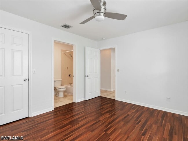 Building Photo - 4150 Tarpon Ave