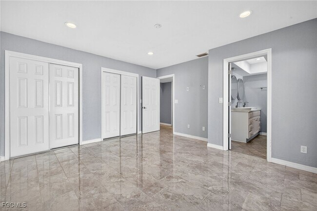 Building Photo - 1303 SW 16th Terrace