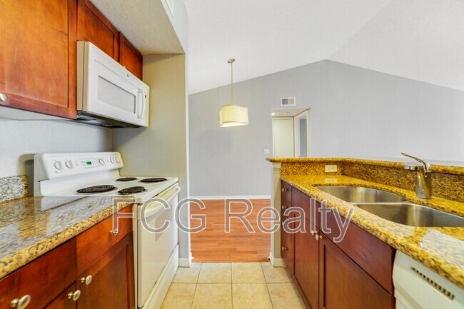 Building Photo - 5140 Conroy Rd
