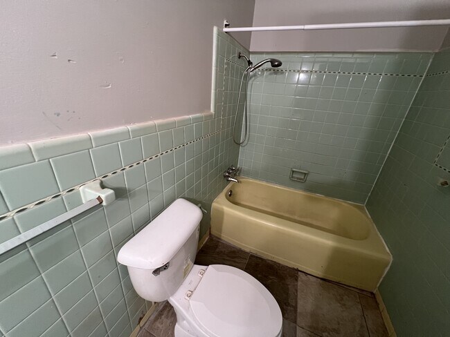 Building Photo - 3152 Bilgray Dr