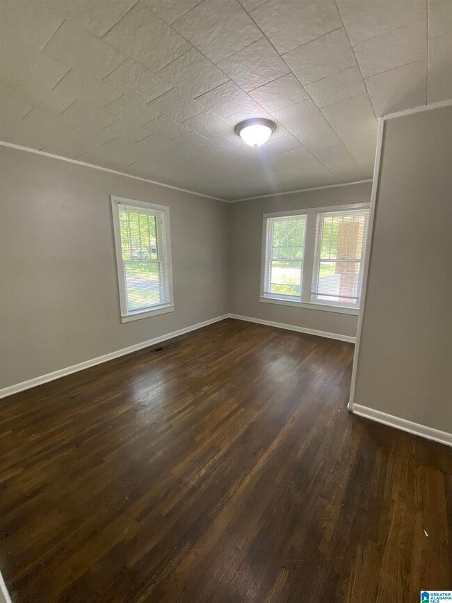 Building Photo - 139 Elrie Blvd