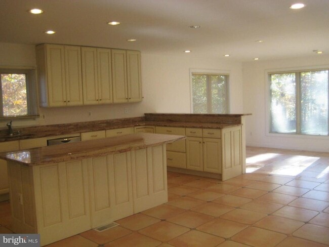 Building Photo - 8022 Cypress Grove Ln