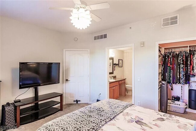 Building Photo - 13010 Positano Cir