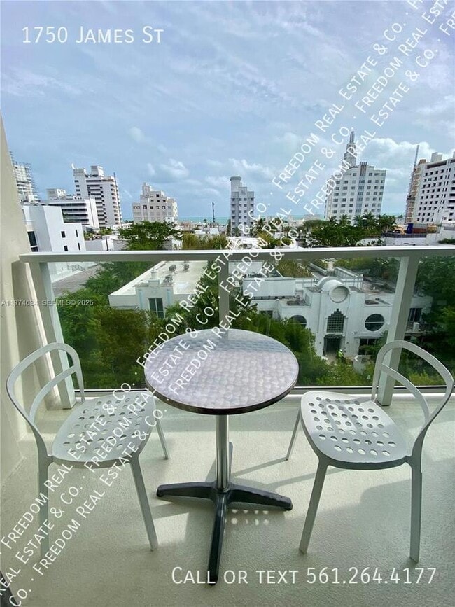 Building Photo - 1750 James Ave