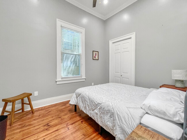 Building Photo - 2BR w/ In-Unit W/D + Assigned Parking in 70119