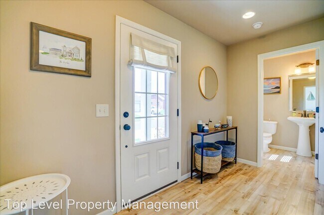 Building Photo - 4 br, 2 bath House - 668 Pelican Ln