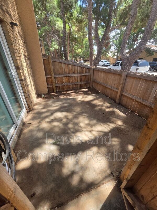 Building Photo - 4422 Fairgate Dr
