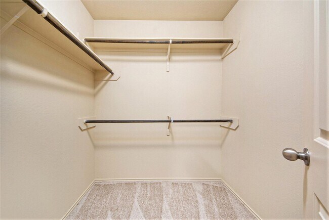 Building Photo - 20330 Louetta Reach Dr