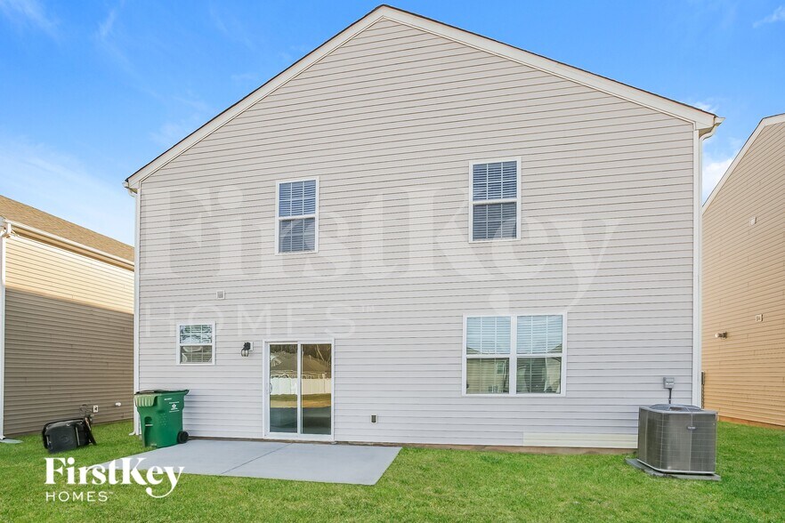 Building Photo - 1709 Savory Ln