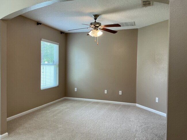 Building Photo - 13684 Chipperfield Ln