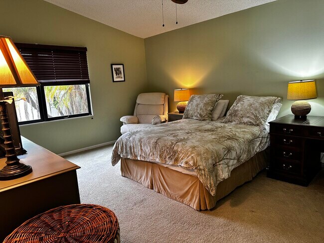 Building Photo - 2543 Bedford Mews Dr