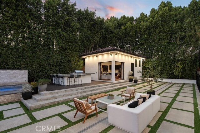 Building Photo - 5535 Shirley Ave