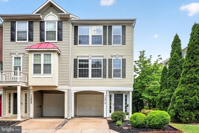 Building Photo - 13810 Fareham Ln