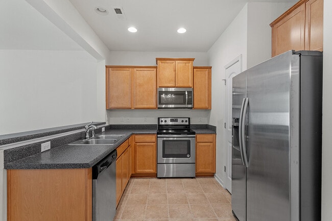 Building Photo - 731 Maypearl Ln