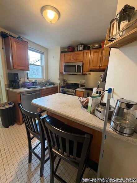 Building Photo - 15 Wallingford Rd