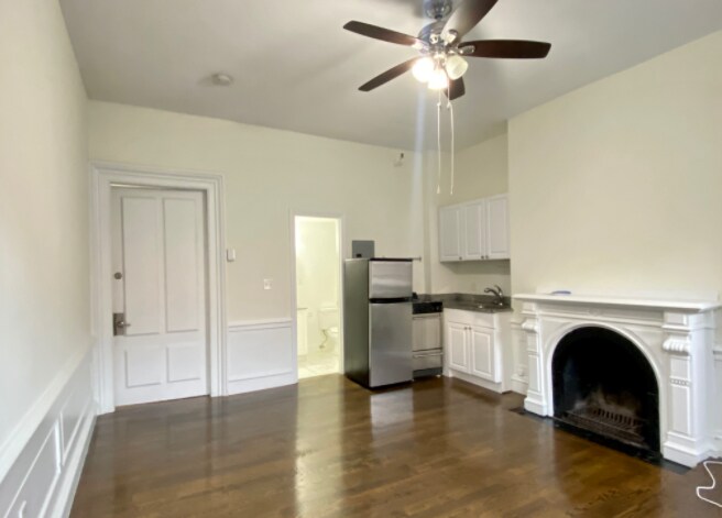 Building Photo - 92 Charles St