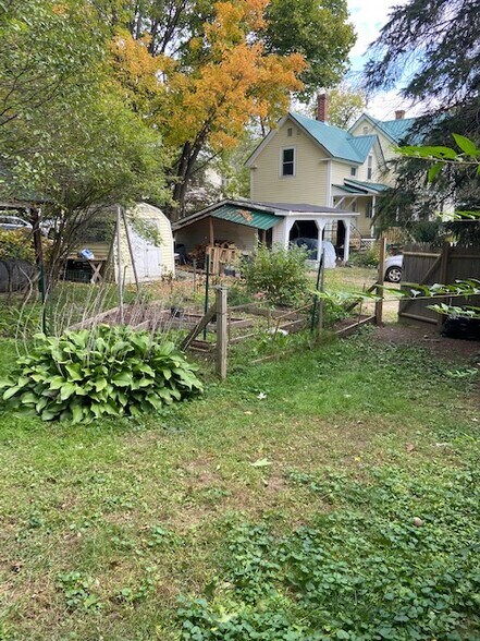 back yard garden space - 404 Washington St