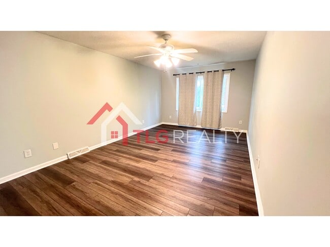 Building Photo - 609 Catawba Cir N