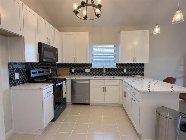 Building Photo - 8525 Clearcreek Cir