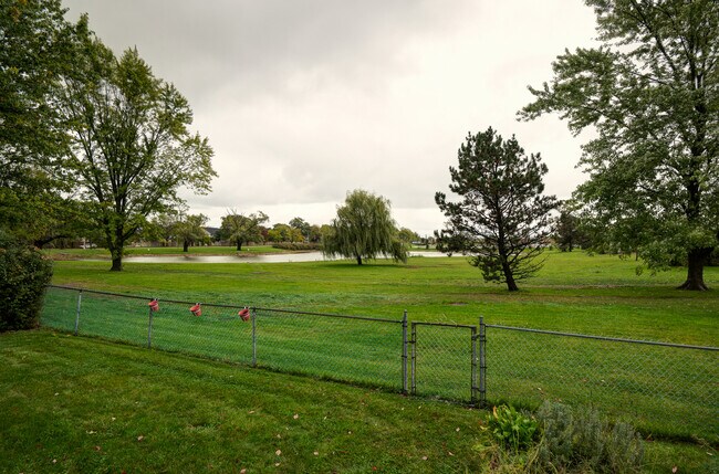 Building Photo - 3825 Brett Ln