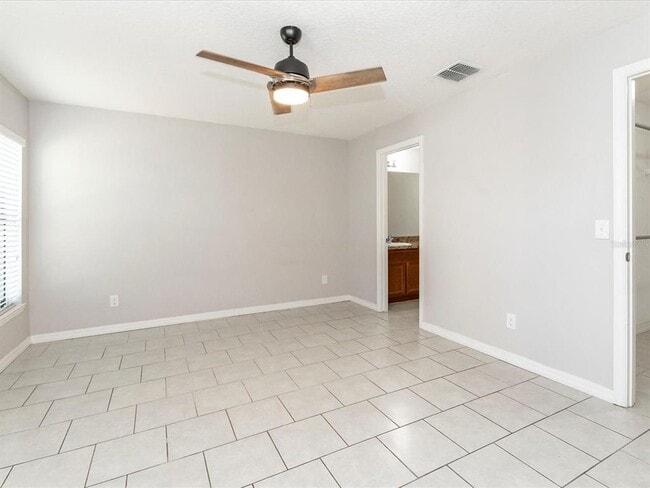 Building Photo - 5555 Maggiore Blvd