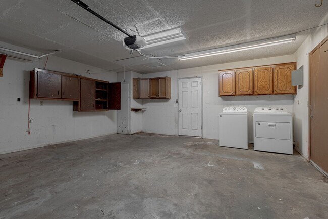 Building Photo - 3 Bed 2 Bath in Norman
