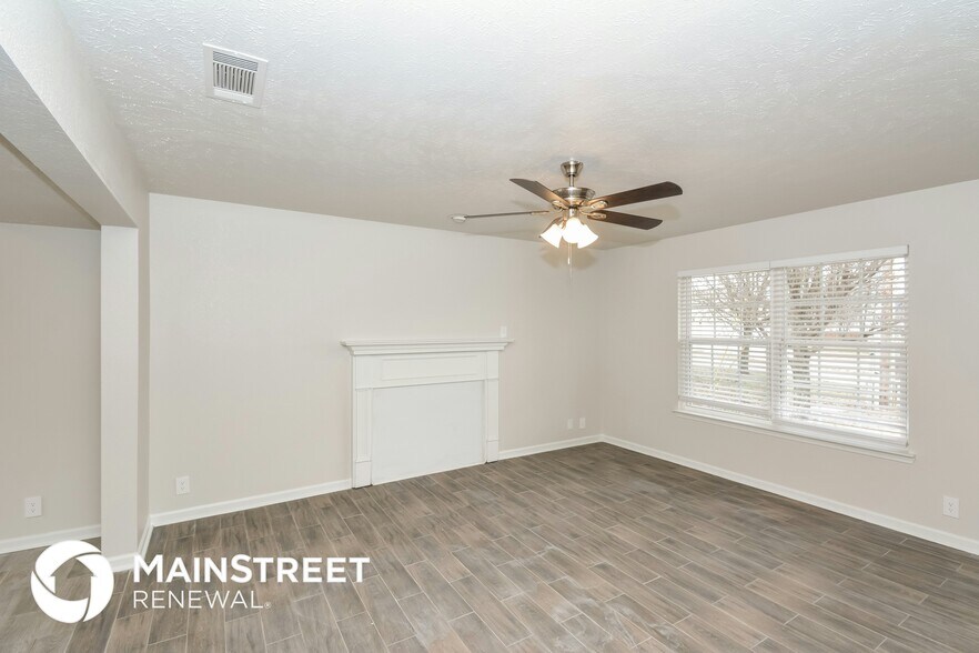 Building Photo - 1313 S Hampton Ct