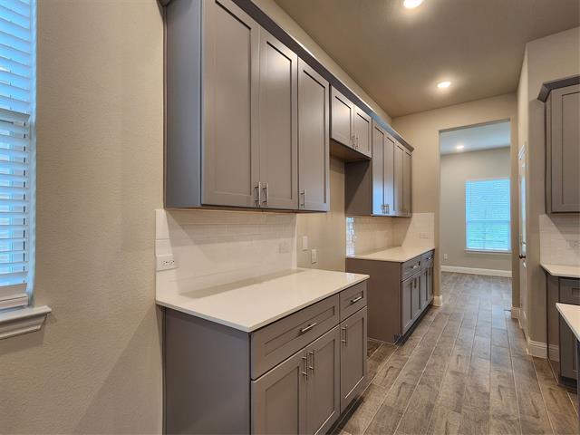 Building Photo - 724 Fencerow Trl