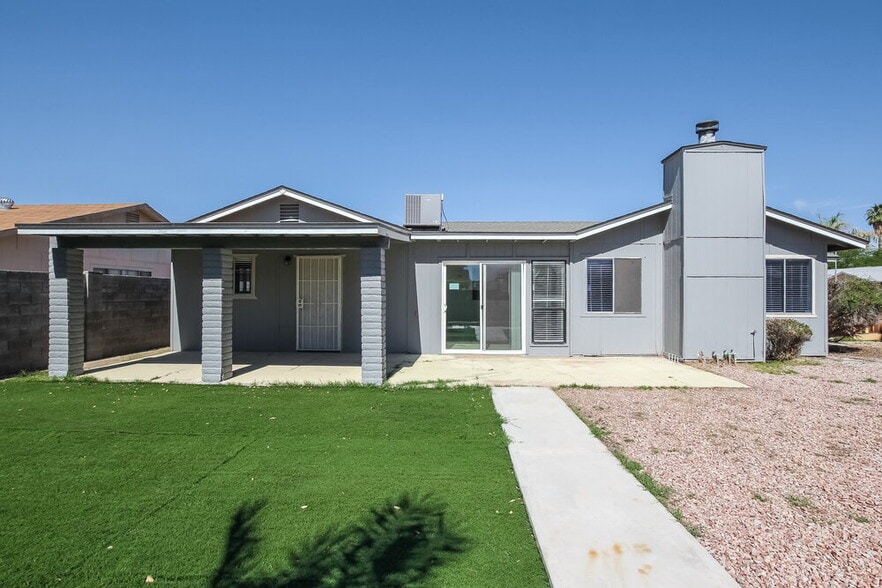 Building Photo - 5523 W Villa Maria Dr