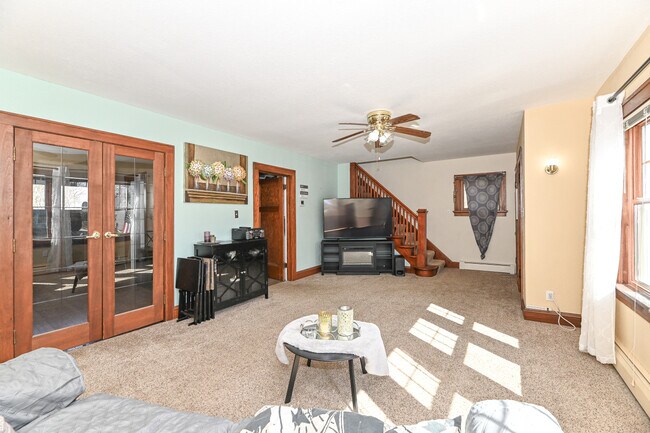 Building Photo - 3717 S 56th St