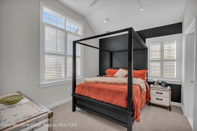 Building Photo - 502 Brighton Ave